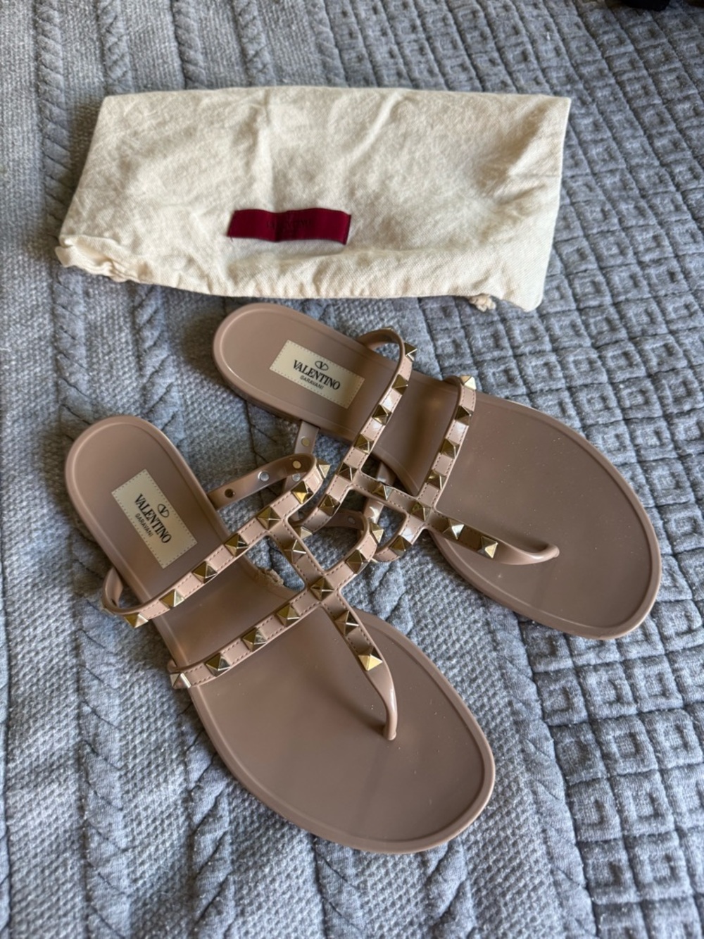 Valentino Beige Rockstud Jelly Thong Sandals 38 7.5